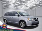 2018 Dodge Grand Caravan Passenger SXT Minivan 4D