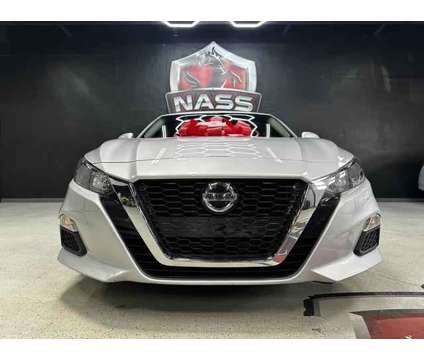 2022 Nissan Altima for sale is a Silver 2022 Nissan Altima 2.5 Trim Car for Sale in Phoenix AZ