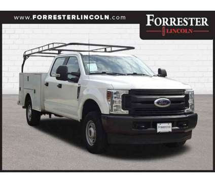 2019 Ford Super Duty F-350 SRW XL is a White 2019 Ford Car for Sale in Chambersburg PA