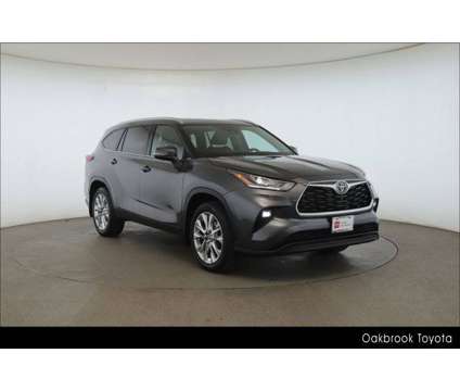 2024 Toyota Highlander LE is a Grey 2024 Toyota Highlander LE SUV in Westmont IL