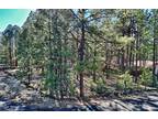 Pinetop, This level lot is Located in the heart of the