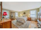 Home For Sale In Smithtown, New York