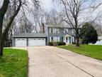 Home For Sale In Eden Prairie, Minnesota