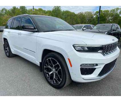 2022 Jeep Grand Cherokee Summit Reserve 4x4 is a White 2022 Jeep grand cherokee Summit SUV in Bowie MD