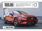 2024 Volvo S60 B5 Plus Dark Theme