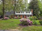 3511 Wilson St, Fairfax, VA 22030