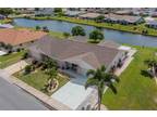 1809 Columbine Pl, Sun City Center, FL 33573