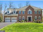 694 Old Hunt Way, Herndon, VA 20170