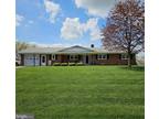 13936 Blue Mountain Dr, Maugansville, MD 21767