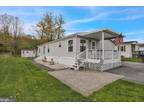 29 Mountain View Ln, Blandon, PA 19510