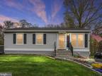 9526 Lomond Dr, Manassas, VA 20109