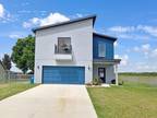 957 Lakeshore Dr, Polk City, FL 33868