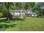 1307 Daviswood Dr, McLean, VA 22102