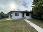 703 N 7th St, Lantana, FL 33462