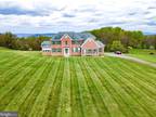 11571 Mica Pl, Lovettsville, VA 20180