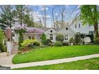 5117 Lawton Dr, Bethesda, MD 20816