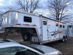 03 Exiss living quarters horse trailer