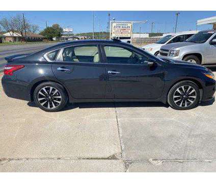 2017 Nissan Altima for sale is a Blue 2017 Nissan Altima 2.5 Trim Car for Sale in Brownwood TX