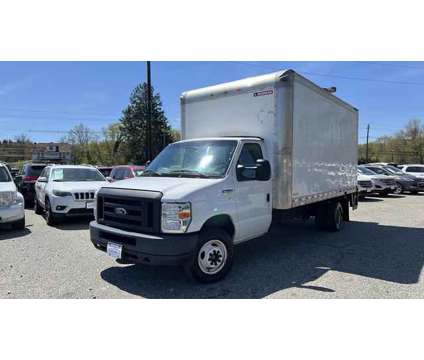 2018 Ford E350 Super Duty Cutaway for sale is a White 2018 Ford E350 Super Duty Car for Sale in Monroe NJ