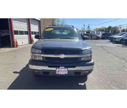 2004 Chevrolet Avalanche 1500 for sale is a Black 2004 Chevrolet Avalanche 1500 Trim Car for Sale in South Amboy NJ