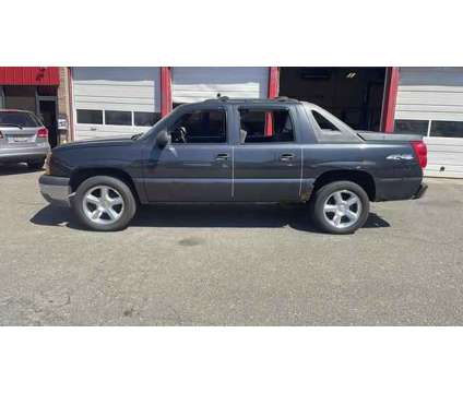 2004 Chevrolet Avalanche 1500 for sale is a Black 2004 Chevrolet Avalanche 1500 Trim Car for Sale in South Amboy NJ