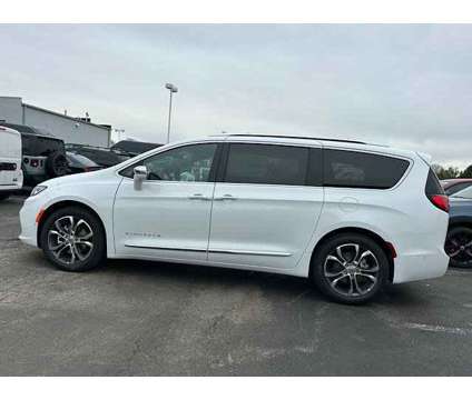 2024 Chrysler Pacifica Pinnacle is a White 2024 Chrysler Pacifica Car for Sale in Pataskala OH