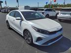 2024 Kia Forte White