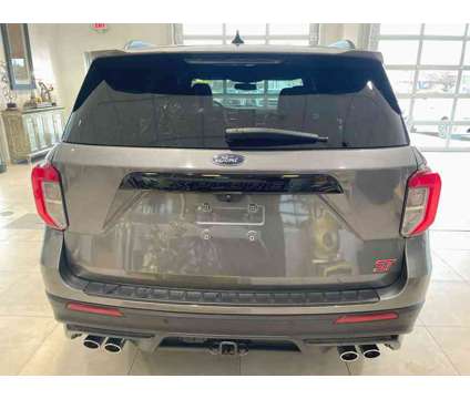 2021UsedFordUsedExplorerUsed4WD is a Grey 2021 Ford Explorer Car for Sale in Milwaukee WI