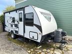 2018 Winnebago Micro Minnie 1700 BH 17ft