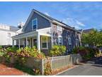 Downtown Nantucket cottage with off-street parking