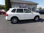 2010 Porsche Cayenne White, 150K miles