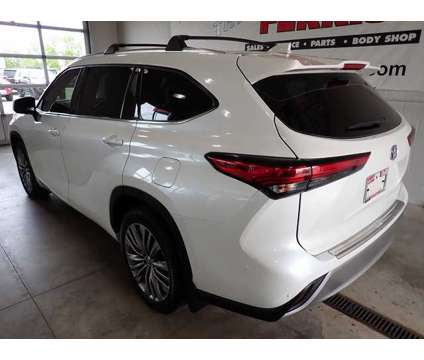 2021 Toyota Highlander Hybrid Platinum is a White 2021 Toyota Highlander Hybrid Hybrid in New Philadelphia OH