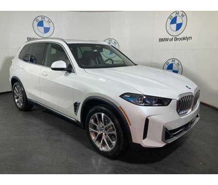 2024 BMW X5 xDrive40i is a White 2024 BMW X5 3.0si SUV in Brooklyn NY