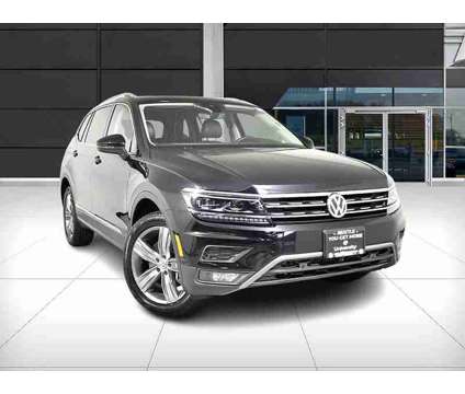 2019 Volkswagen Tiguan 2.0T SEL Premium 4Motion is a Black 2019 Volkswagen Tiguan 2.0T SEL SUV in Seattle WA