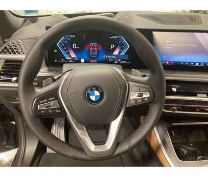 2024 BMW X5 xDrive40i is a Green 2024 BMW X5 3.0si SUV in Brooklyn NY