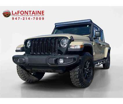 2022 Jeep Gladiator Altitude is a Gold 2022 Altitude Truck in Walled Lake MI