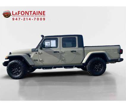 2022 Jeep Gladiator Altitude is a Gold 2022 Altitude Truck in Walled Lake MI