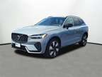 2024 Volvo XC60 Recharge Plug-In Hybrid T8 Plus Dark Theme