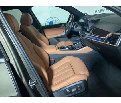 2025 BMW X5 xDrive40i is a Green 2025 BMW X5 4.6is SUV in Brooklyn NY