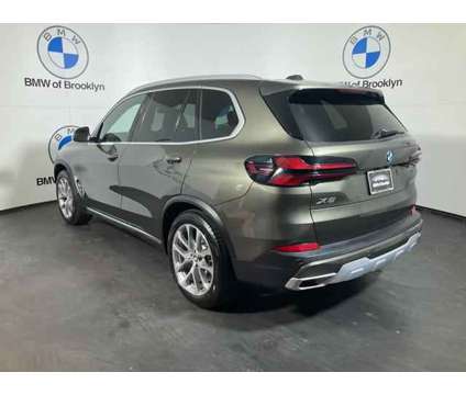 2025 BMW X5 xDrive40i is a Green 2025 BMW X5 4.6is SUV in Brooklyn NY