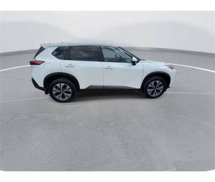 2021 Nissan Rogue SV Intelligent AWD is a White 2021 Nissan Rogue SV Station Wagon in Pittsburgh PA