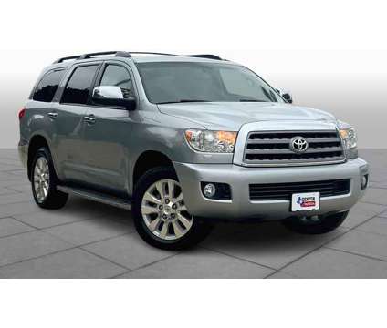 2017UsedToyotaUsedSequoiaUsed4WD FFV (GS) is a Silver 2017 Toyota Sequoia Car for Sale in Denton TX