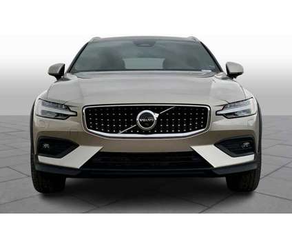 2023UsedVolvoUsedV60 Cross CountryUsedB5 AWD is a 2023 Volvo V60 Cross Country Car for Sale in Albuquerque NM