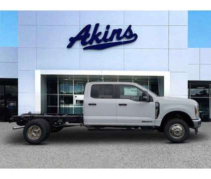 2024 Ford Super Duty F-350 DRW XL is a White 2024 Ford Car for Sale in Winder GA