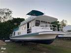 Gibson Cabin Yacht