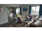 Beautiful 2 bedrooms beach front house in Milton