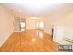 Condo For Sale In Palisades Park, New Jersey