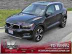 2022 Volvo XC40 Momentum