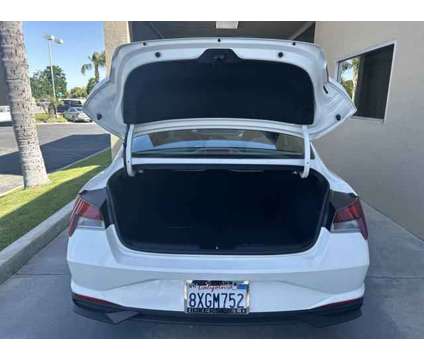 2021 Hyundai Elantra SE is a White 2021 Hyundai Elantra SE Sedan in Bakersfield CA