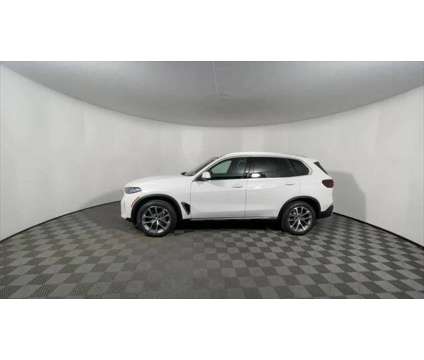 2025 BMW X5 xDrive40i is a White 2025 BMW X5 4.6is SUV in Freeport NY